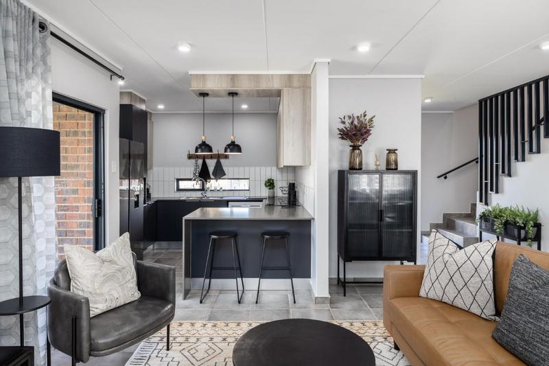 4 Bedroom Property for Sale in Lotus Gardens Gauteng