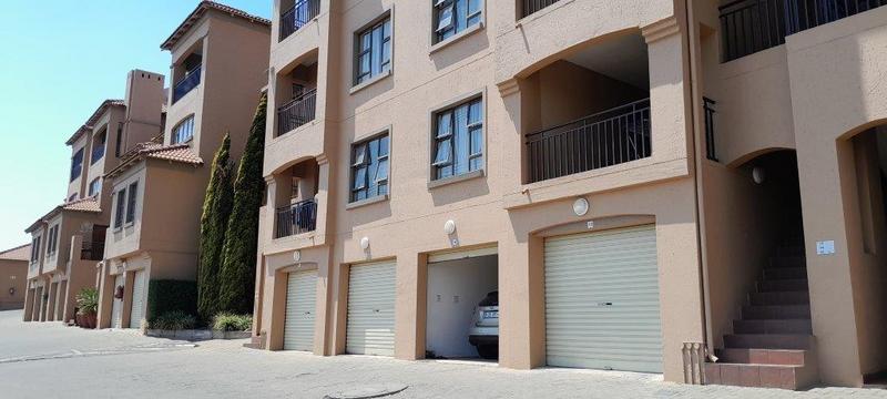 To Let 2 Bedroom Property for Rent in Sunnyrock Gauteng