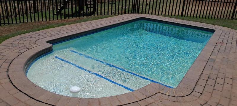 To Let 2 Bedroom Property for Rent in Sunnyrock Gauteng