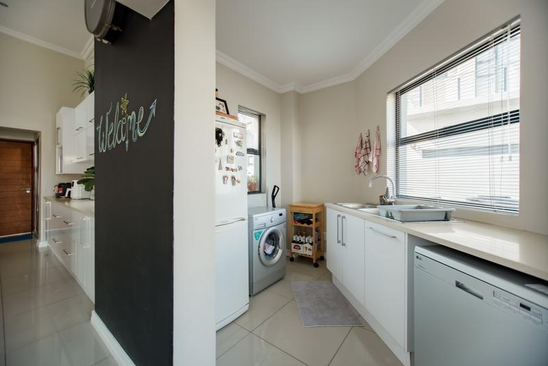 3 Bedroom Property for Sale in Copperleaf Estate Gauteng