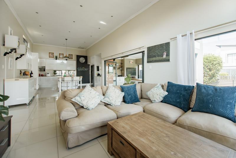 3 Bedroom Property for Sale in Copperleaf Estate Gauteng