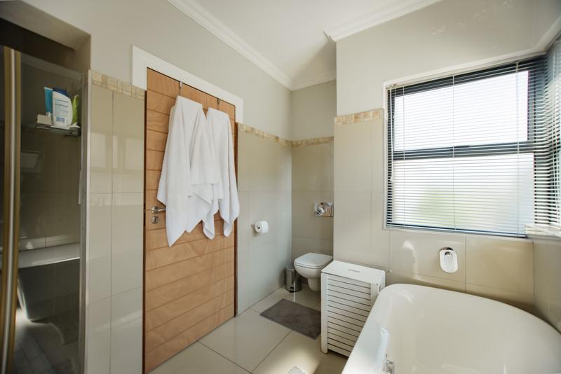 3 Bedroom Property for Sale in Copperleaf Estate Gauteng