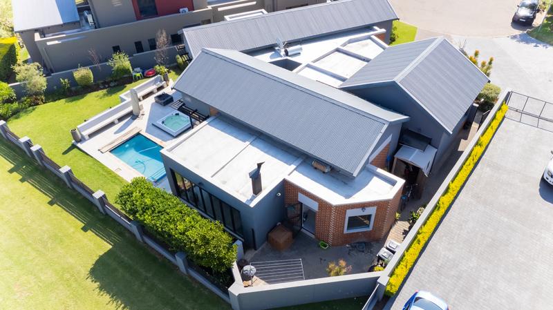 3 Bedroom Property for Sale in Copperleaf Estate Gauteng