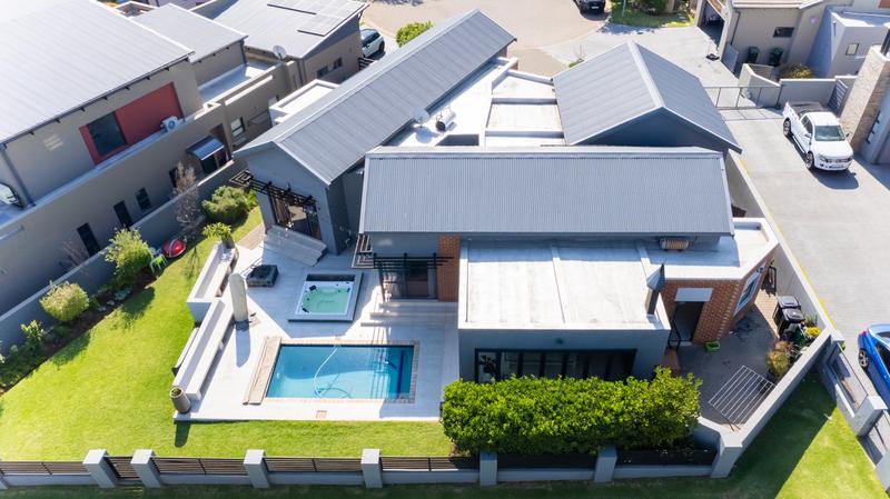 3 Bedroom Property for Sale in Copperleaf Estate Gauteng