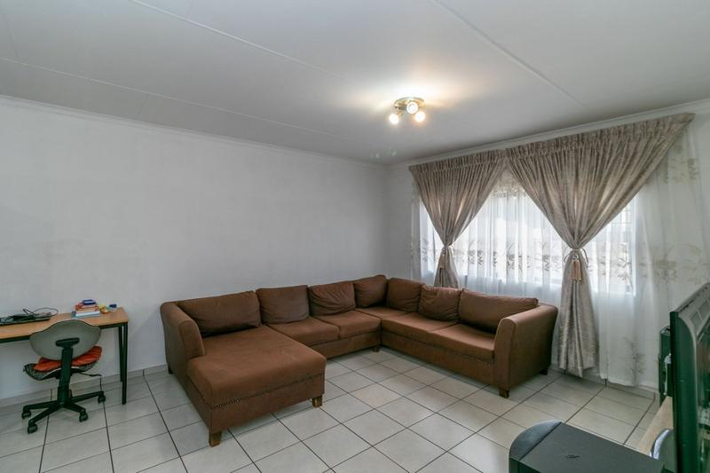 2 Bedroom Property for Sale in Elandsfontein Gauteng