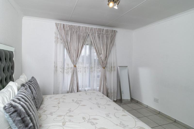 2 Bedroom Property for Sale in Elandsfontein Gauteng
