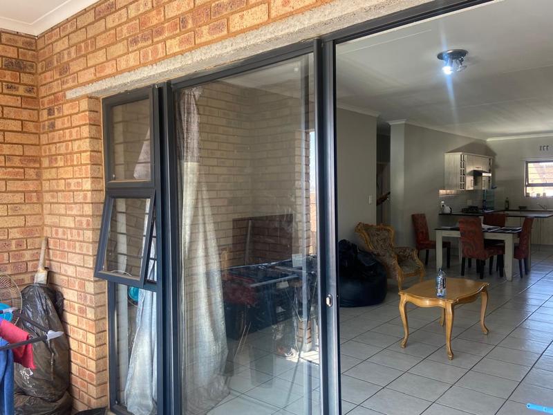 3 Bedroom Property for Sale in New Market Gauteng