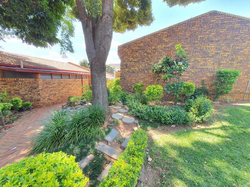 2 Bedroom Property for Sale in Amandasig Gauteng
