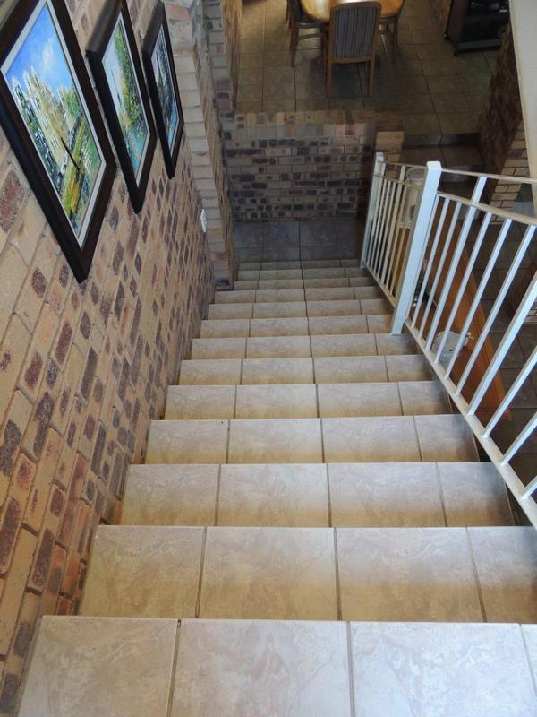 5 Bedroom Property for Sale in Amandasig Gauteng