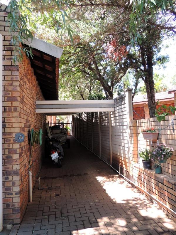 5 Bedroom Property for Sale in Amandasig Gauteng
