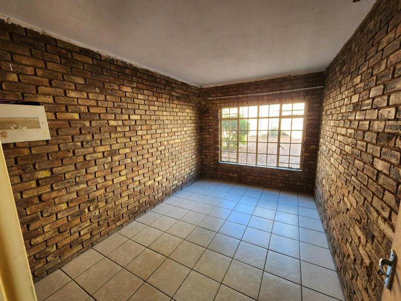 4 Bedroom Property for Sale in Amandasig Gauteng