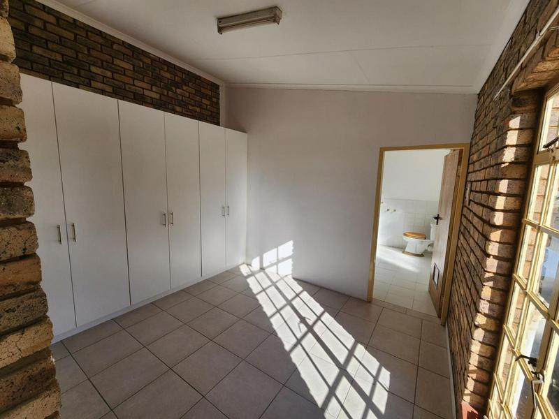 4 Bedroom Property for Sale in Amandasig Gauteng