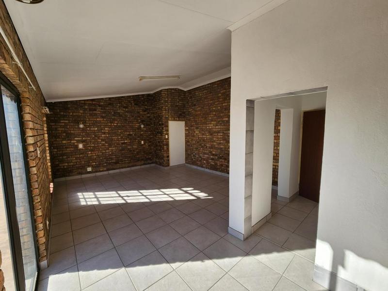 4 Bedroom Property for Sale in Amandasig Gauteng
