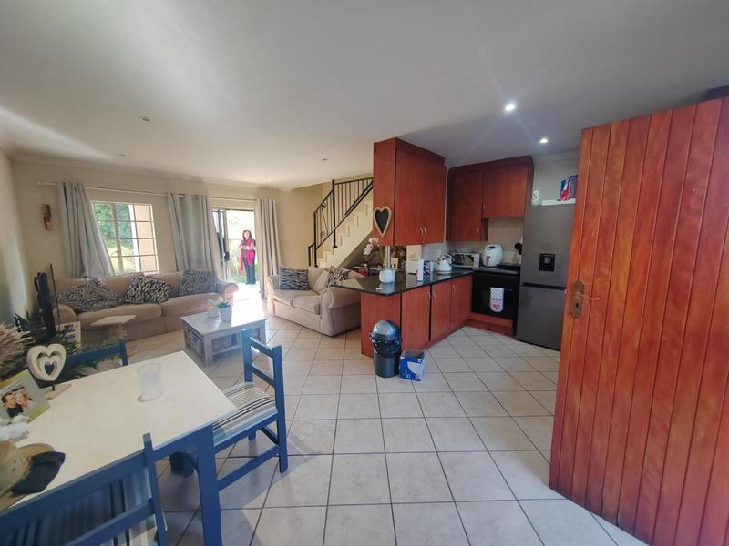 2 Bedroom Property for Sale in Annlin Gauteng