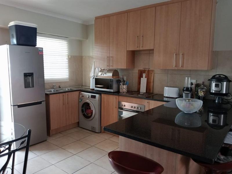 2 Bedroom Property for Sale in Annlin Gauteng