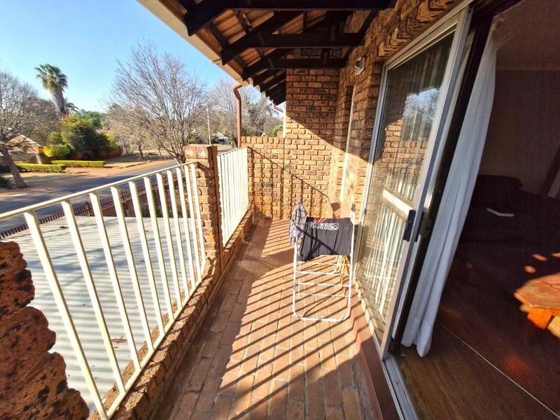 2 Bedroom Property for Sale in Doornpoort Gauteng