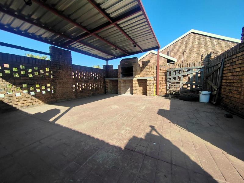 3 Bedroom Property for Sale in Doornpoort Gauteng