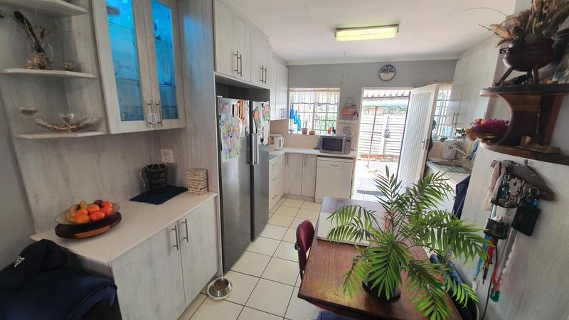 2 Bedroom Property for Sale in Doornpoort Gauteng