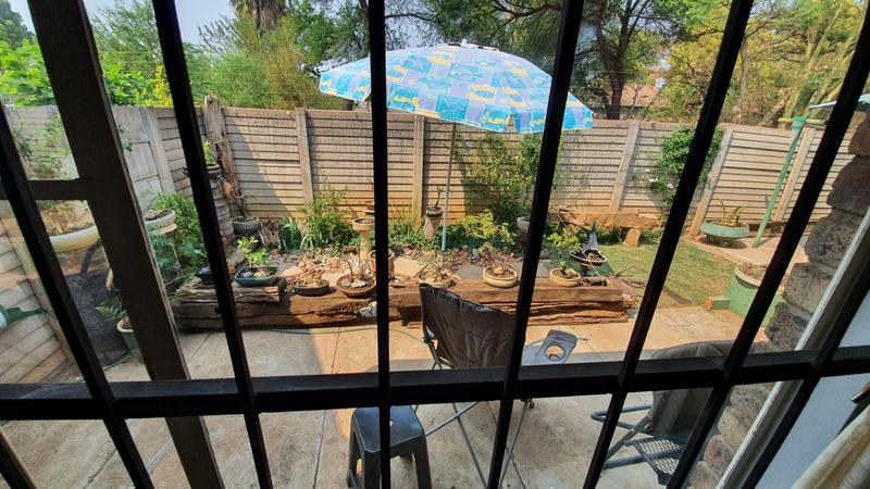 2 Bedroom Property for Sale in Doornpoort Gauteng