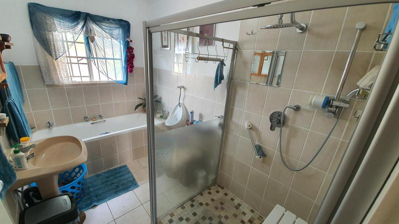 2 Bedroom Property for Sale in Doornpoort Gauteng