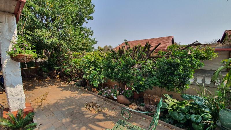2 Bedroom Property for Sale in Doornpoort Gauteng