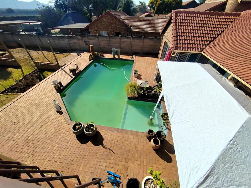 4 Bedroom Property for Sale in Doornpoort Gauteng