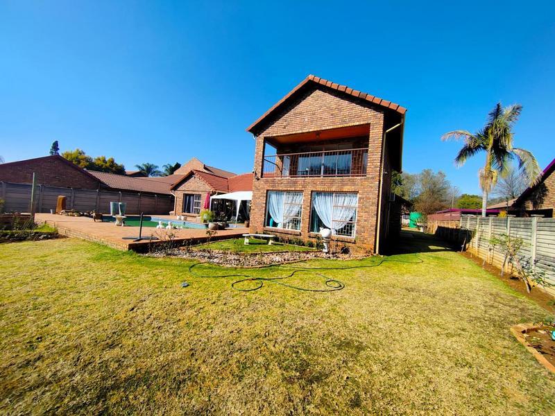 4 Bedroom Property for Sale in Doornpoort Gauteng