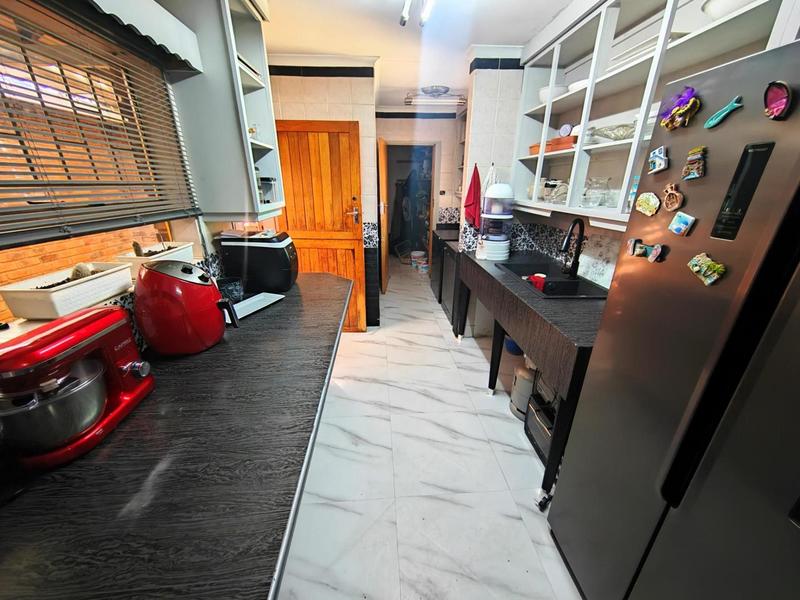 4 Bedroom Property for Sale in Doornpoort Gauteng