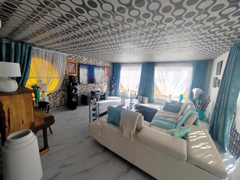 4 Bedroom Property for Sale in Doornpoort Gauteng
