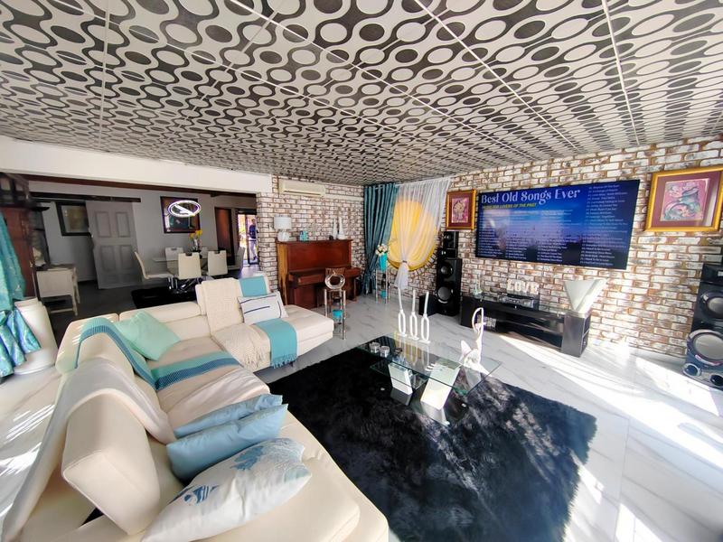 4 Bedroom Property for Sale in Doornpoort Gauteng