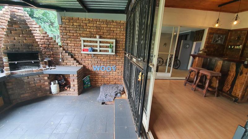 4 Bedroom Property for Sale in Dorandia Gauteng