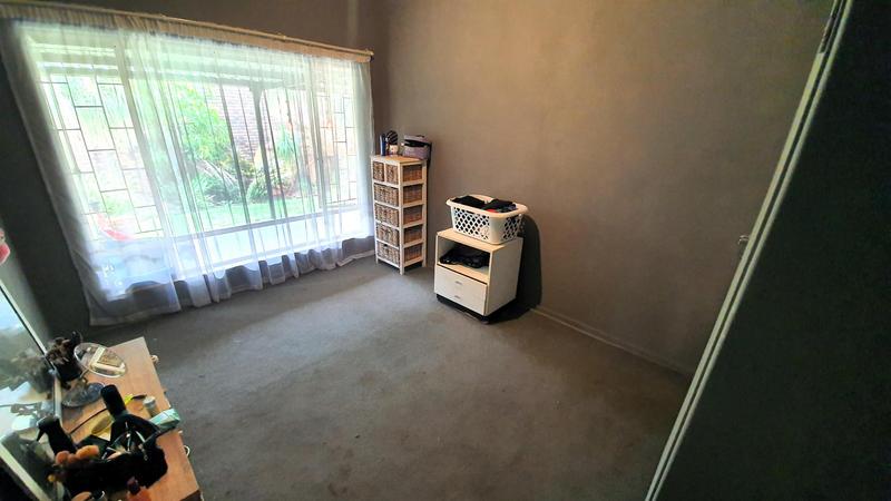 4 Bedroom Property for Sale in Dorandia Gauteng