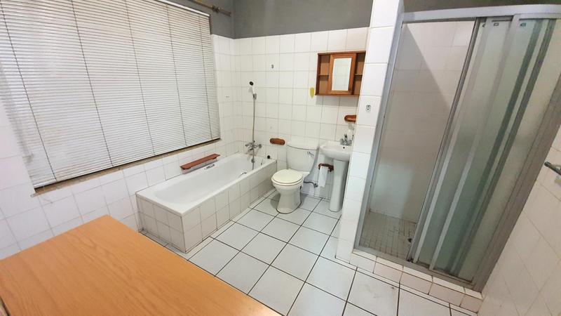 4 Bedroom Property for Sale in Dorandia Gauteng