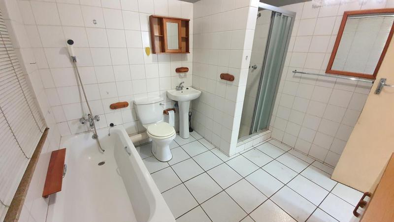 4 Bedroom Property for Sale in Dorandia Gauteng