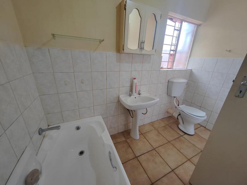 3 Bedroom Property for Sale in Dorandia Gauteng