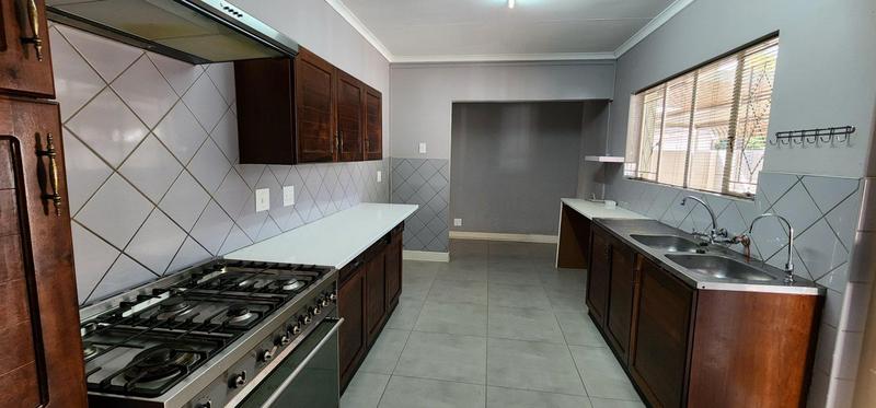 4 Bedroom Property for Sale in Florauna Gauteng