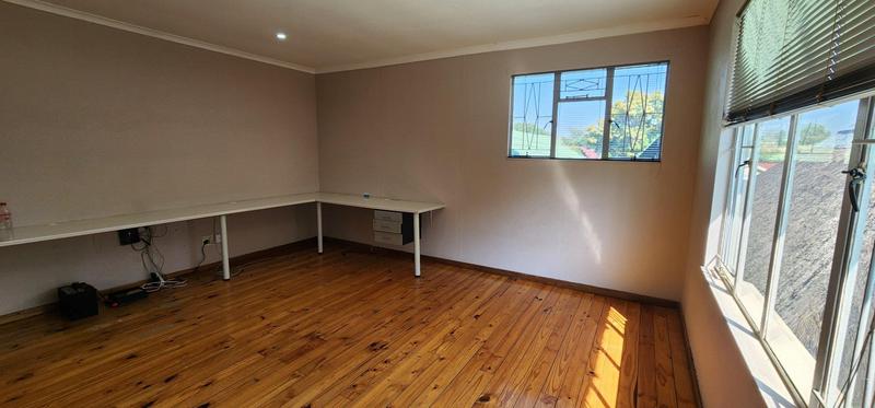4 Bedroom Property for Sale in Florauna Gauteng