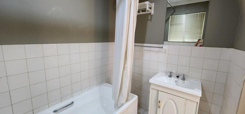 4 Bedroom Property for Sale in Florauna Gauteng