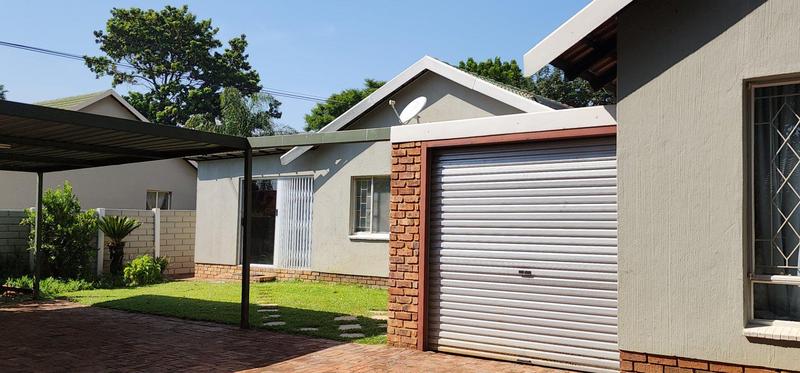 4 Bedroom Property for Sale in Florauna Gauteng
