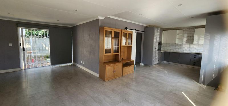 4 Bedroom Property for Sale in Florauna Gauteng