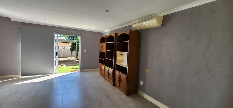 4 Bedroom Property for Sale in Florauna Gauteng