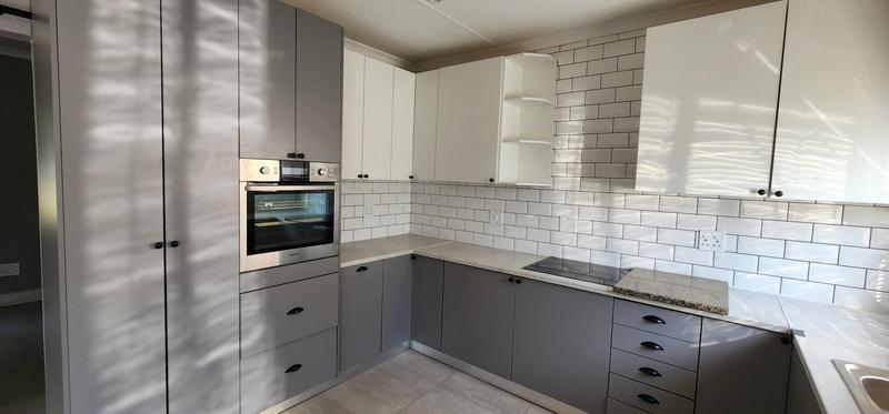 4 Bedroom Property for Sale in Florauna Gauteng