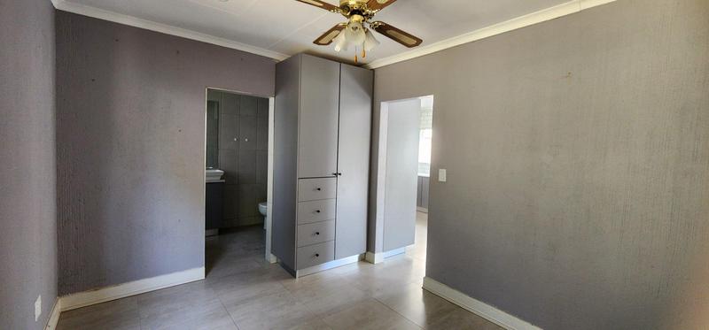 4 Bedroom Property for Sale in Florauna Gauteng
