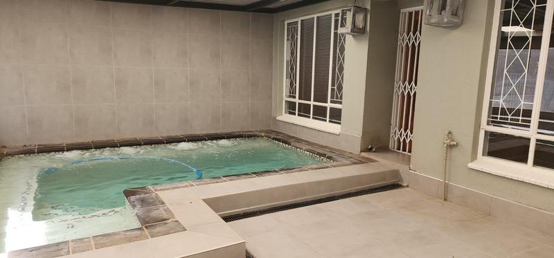 4 Bedroom Property for Sale in Florauna Gauteng