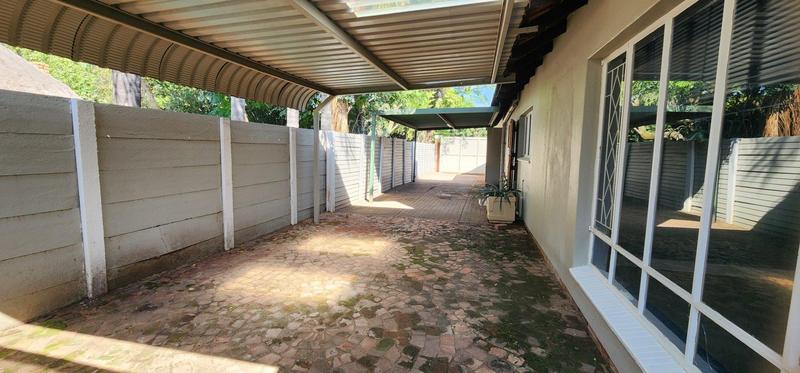 4 Bedroom Property for Sale in Florauna Gauteng