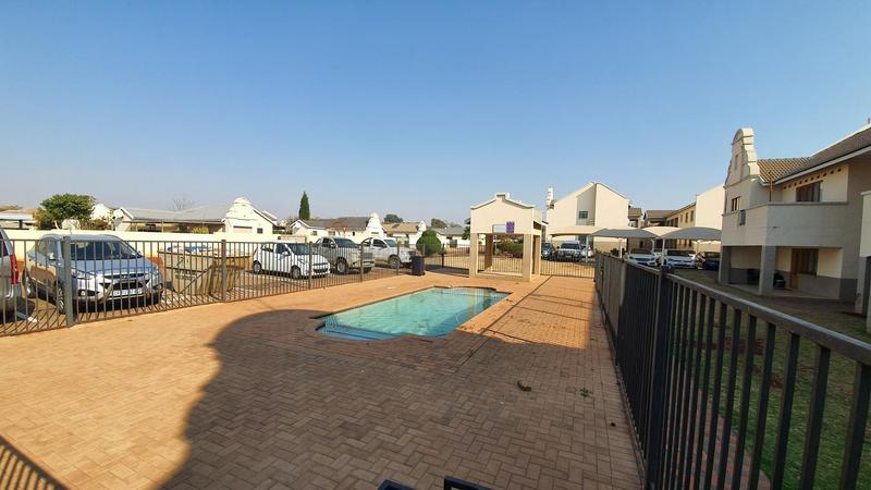 3 Bedroom Property for Sale in Hesteapark Gauteng