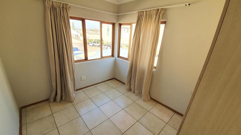 3 Bedroom Property for Sale in Hesteapark Gauteng