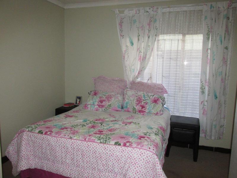 3 Bedroom Property for Sale in Hesteapark Gauteng