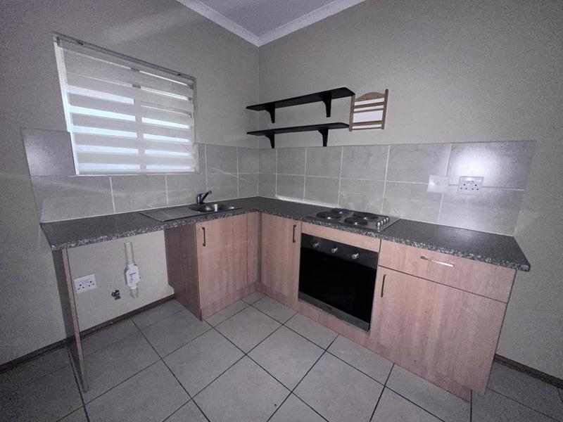 1 Bedroom Property for Sale in Hesteapark Gauteng