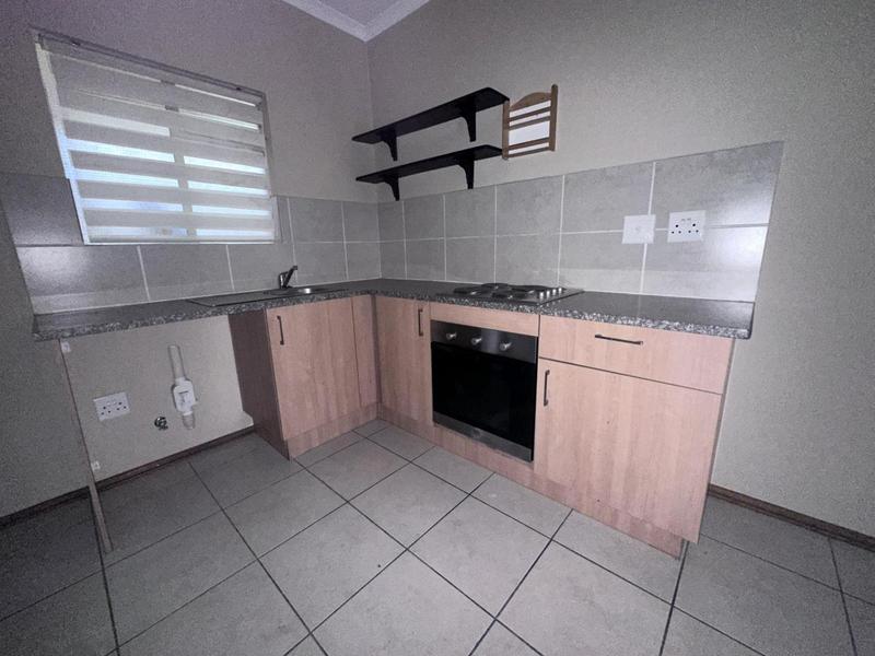 1 Bedroom Property for Sale in Hesteapark Gauteng